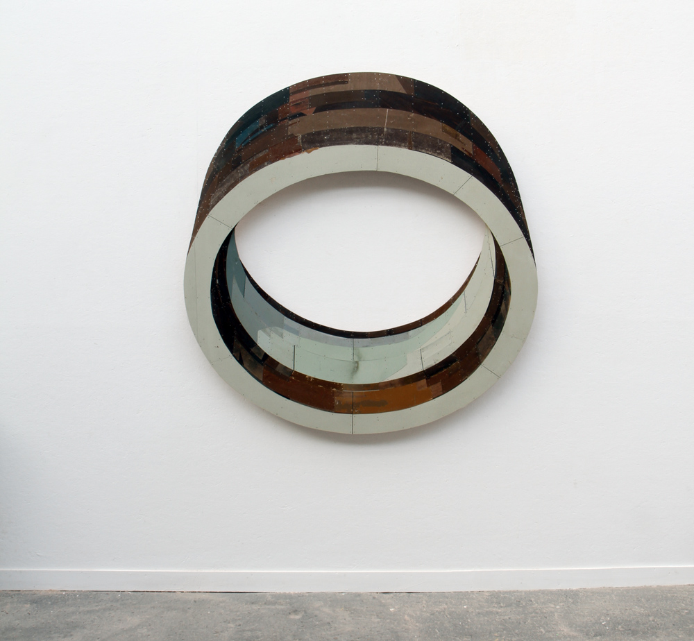 Found Colossals: Ron van der Ende